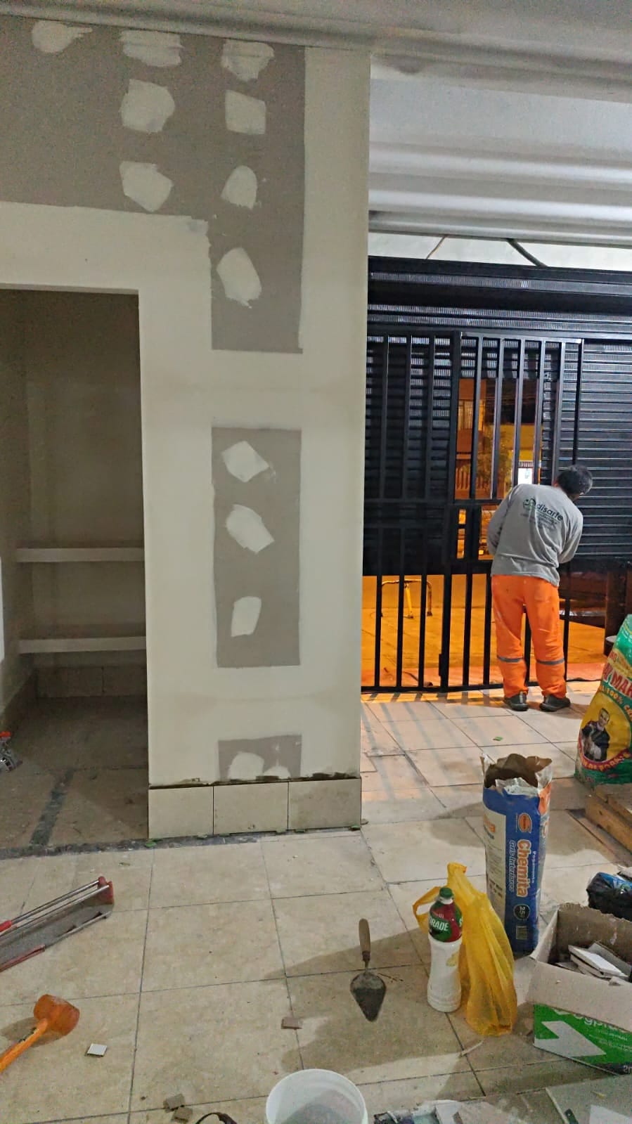 Detalles de encimera y muebles