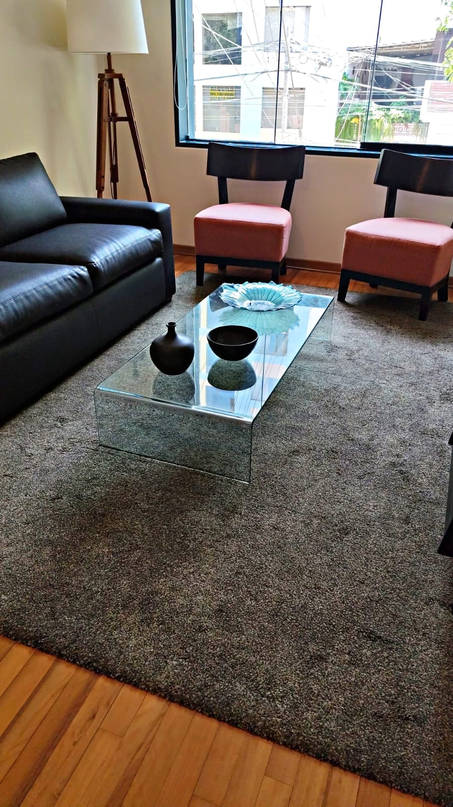 Detalles de ducha y grifería